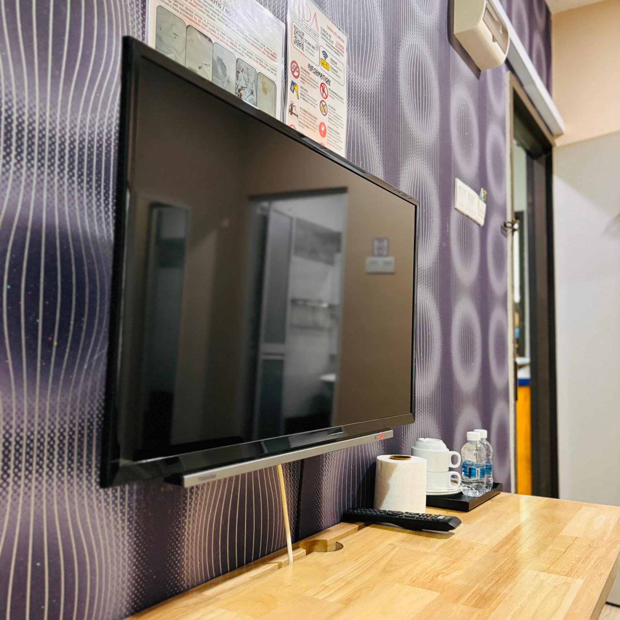 โอโย 886 Ada โฮเต็ล แอนด์ อพาร์ตเมนต์ Hotel กัวลาตรังกานู ภายนอก รูปภาพ