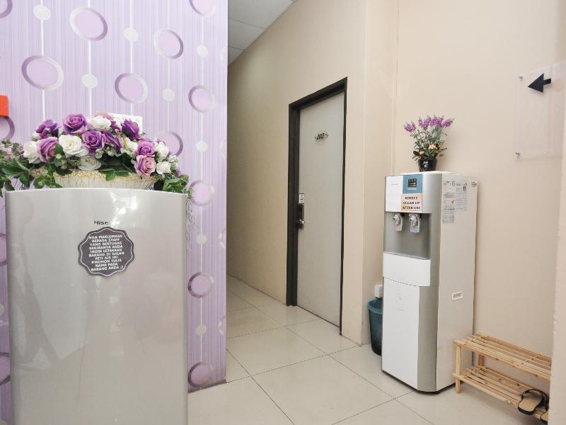 โอโย 886 Ada โฮเต็ล แอนด์ อพาร์ตเมนต์ Hotel กัวลาตรังกานู ภายนอก รูปภาพ