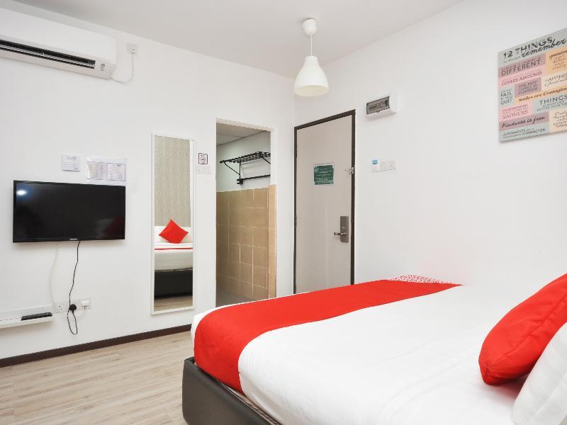 โอโย 886 Ada โฮเต็ล แอนด์ อพาร์ตเมนต์ Hotel กัวลาตรังกานู ภายนอก รูปภาพ