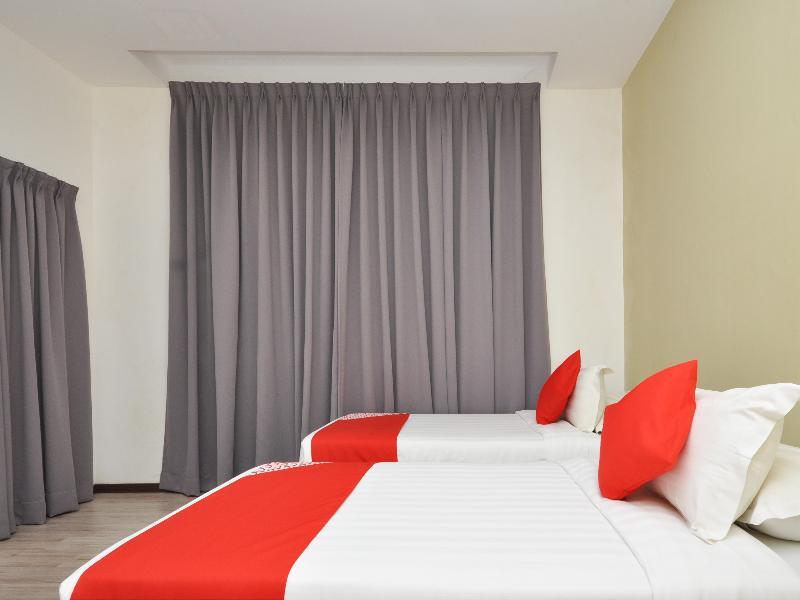 โอโย 886 Ada โฮเต็ล แอนด์ อพาร์ตเมนต์ Hotel กัวลาตรังกานู ภายนอก รูปภาพ